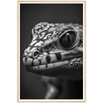 Load image into Gallery viewer, Gecko Gaze Photograph Wall Art Print
